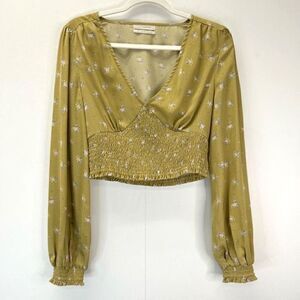 Urban Outfitters Women’s M Crop Top Blouse Floral Golden Yellow V Neck Bodice